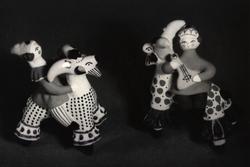 На прогулке. Композиция. Дымковская игрушка, выполненная Фалалеевой Лидией Сергеевной, мастерицей дымковской игрушки, Заслуженным художником РСФСР